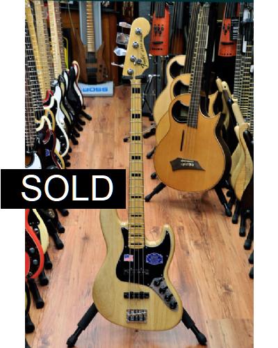 Fender American Deluxe Jazz Bass Natural Maple